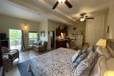 Image de King Bed, Full Ac, Pool, private, Cruz Bay