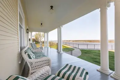 Image de Clifton House - Big River North | Queen Suite | Mississippi River Views
