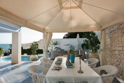 Image de Belle maison de vacances privée avec Wifi, climatisation, piscine privée, terrasse et parking
