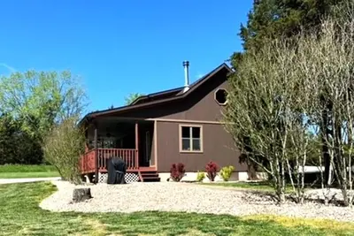 Image de Fishing & Boating 3 Bed\/2 Bath Cozy Cabin at Mark Twain Lake!