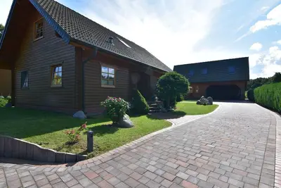Image de Maison de vacances 'Haus Mövenort' avec terrasse privée, jardin privé et Wi-Fi