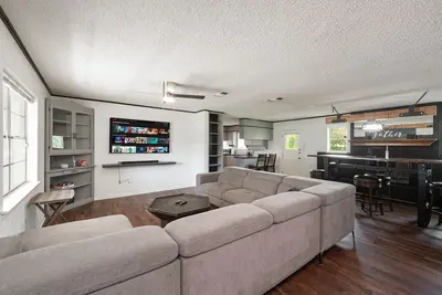 Image de Spacious Retreat near✔️At&T✔️Rangers Stadium✔️Six Flags✔️Ft. Worth & Dallas