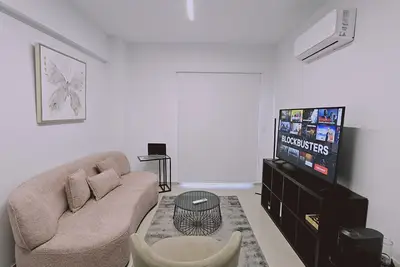 Stay Cosmo City Suite 402