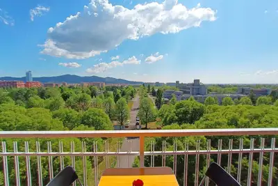 Image de Logement pour familles, pratique pour centre, vue sur les Alpes, parking gratuit