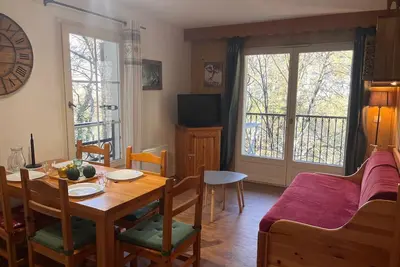 Image de Appartement cosy 2 pièces cabine, balcon, piscine, pied des télécabines, proche centre de Saint-Gervais