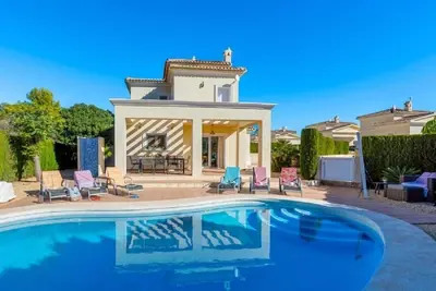 Image de Saona Villas (Ol Sol13) : villa 6 personnes, piscine privée, climatisation