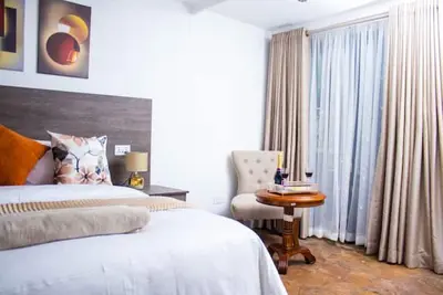 Image de Harare Deluxe Studio-Beige Suite\n\n