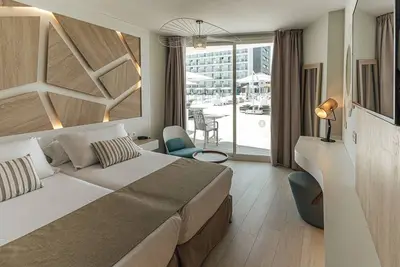 Image de Life Upper Level terrace room at the Ibiza Twiins