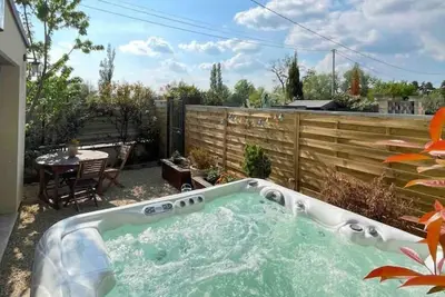 Image de Logement entier avec jacuzzi