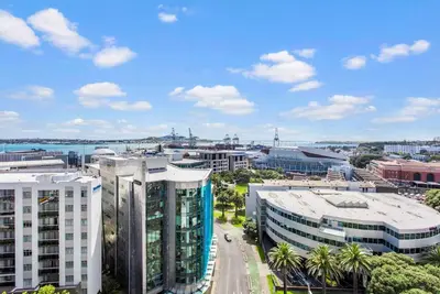 Image de Urban Horizon with sea views and pool