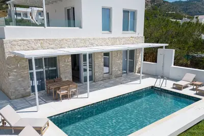Image de villa with private pool with sea & mountain views
