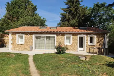 Image de Petit paradis avec piscine partagée
