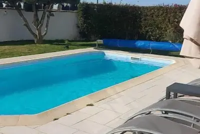 Image de Studio neuf avec accès piscine