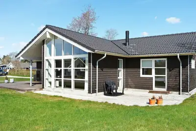 Image de Maison de vacances pour 10 a Hadsund-By Traum
