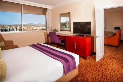 Image de Enchanting Views In Namibia! Spacious Accommodation, Rooftop Pool, Free Parking!