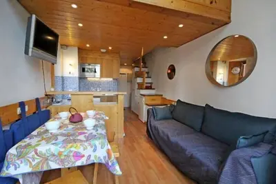 Image de 2ème étage, balcon, télévision, casier à ski, 38m², Les Arcs