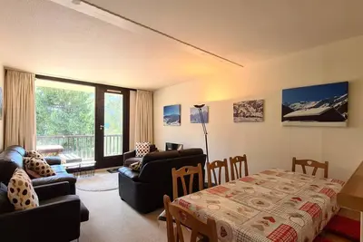 Image de À 100m des pistes de ski, 1er étage, balcon, télévision, casier à ski, 60m², Flaine