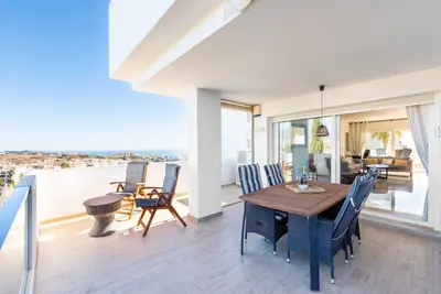 Image de Miraflores Golf Garden | Confort au bord du golf et vue sur mer à Mijas Costa ensoleillée