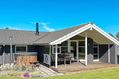 Image de Maison de vacances pour 6 a Nakskov-By Traum