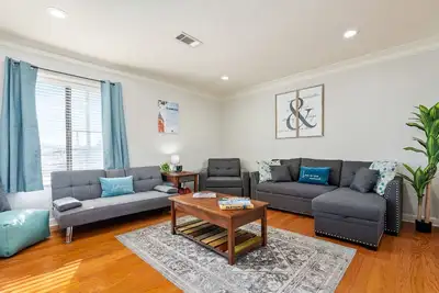 Image de Quiet & Close! 2/2 Across from Acre in Auburn, Al