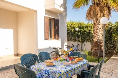 Image de Villa 'Salsedine' avec vue sur la mer, Wi-Fi et climatisation