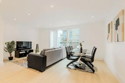 Image de Modern Bright 1br flat, 20 min to the Centre