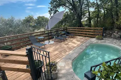 Image de Villa Robinson Belvedere avec vue sur les montagnes, piscine privée et Wi-Fi