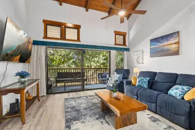 Image de Tropical Treehouse Near the Beach