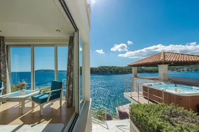 Image de Spacious 5 bedroom Villa K with sea access