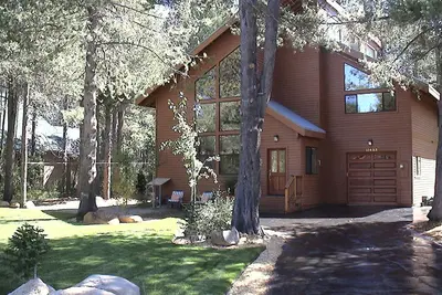 Image de Peaceful Tahoe Donner Home