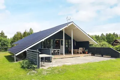 Image de Maison de vacances pour 8 a Højslev-By Traum