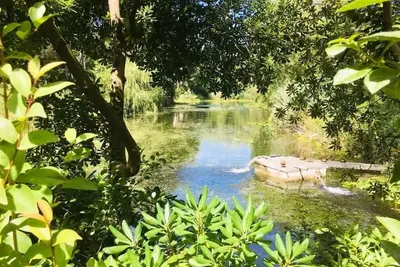 Image de Beau T2 front de mer dans domaine avec piscine et tennis