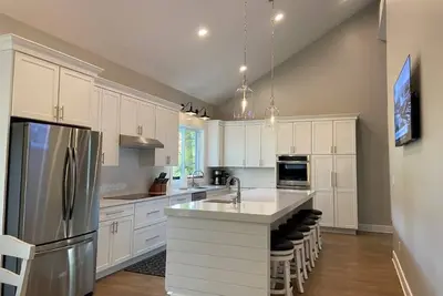 Image de Beautiful Home in Toftrees. Located 2. 5 miles from Psu campus and Beaver Stadium