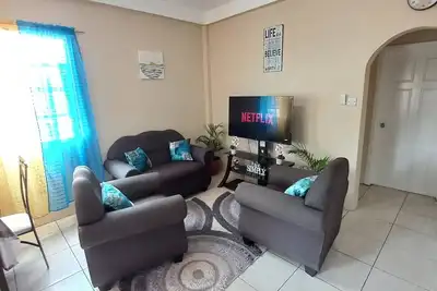 Image de Cozy Tropical Vacation home 10 minutes away from beaches and attractions
