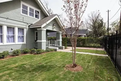 Image de Your Montrose Gem! Sleeps 43/15br/6ba/10pa