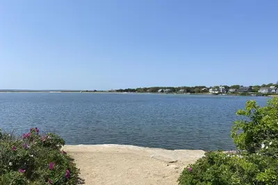 Image de Brand new listing at Seacoast Shores near beaches, restaurants, walk to water! !