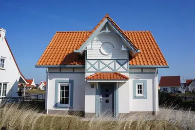 Image de Villa avec sauna et bateau Ă rames, 400m de la mer
