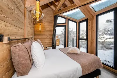 Image de Le Sorbier Chalet 2 Chambres pierres et bois avec bain nordique