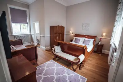 Image de Kingsley suite, Luxury pet-friendly family apartment within a stately home