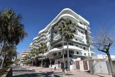 Image de Infinity luxury 2 bedroom apartment with roof top pool gym in Estepona Center