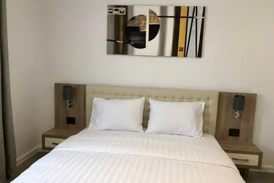 Image de Modern New and Elegant Apartment -Pnm Residence D3