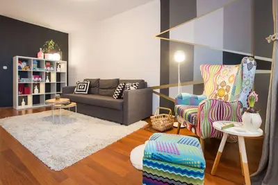 One bedroom apartment with free parking, Wifi
