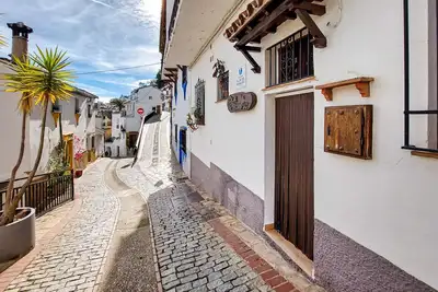 Image de Superbe maison à Benalaureia avec Wi-Fi