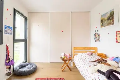 Image de Maison chaleureuse trois chambres jardin prĂŞt Paris