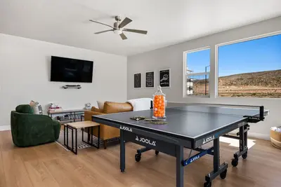 Image de Paddle and Play: Desert Color Lagoon + Beaches