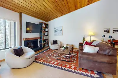 Image de Ridge Condo 2660 - New Listing! Rustic Condo at Elkhorn Resort