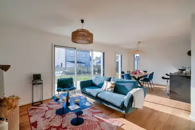 Image de Belle maison pour 8 - 950m de la plage et du port
