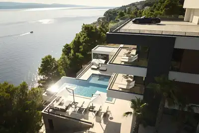 Image de Villa Mirabel with infinity pool and indoor pool, Villa Mirabel 5*