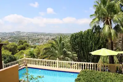 Image de Villa vue panoramique avec piscine sans vis à vis proche du centre et des plages