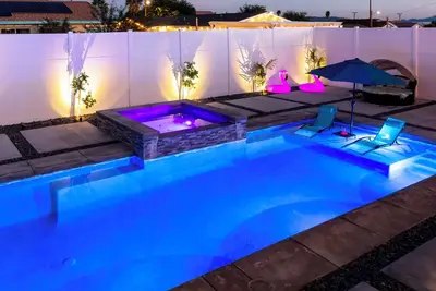 Image de Boho Desert Retreat-Saltwater Pool-Game Room-Sunsets